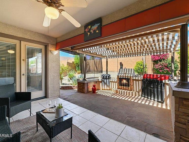 23012 W SOLANO Drive photo 3
