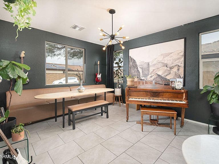 17733 W BUCHANAN Street photo 3
