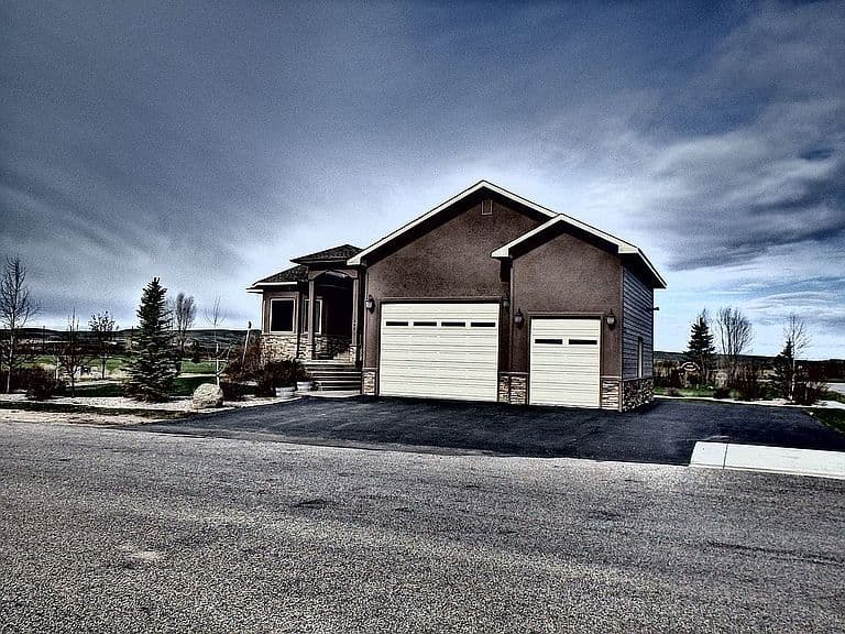 204 Tee Cir photo 1