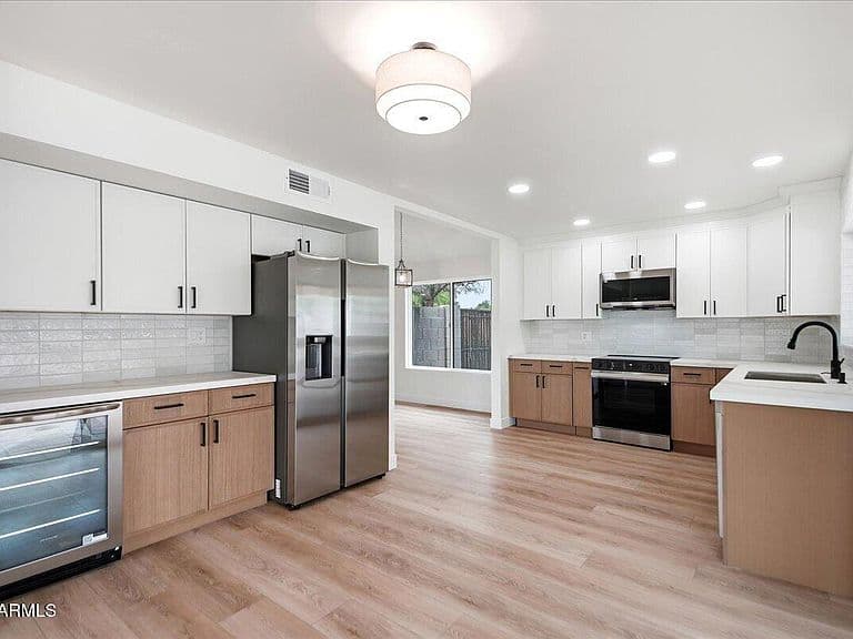 1865 S ASH Circle photo 1