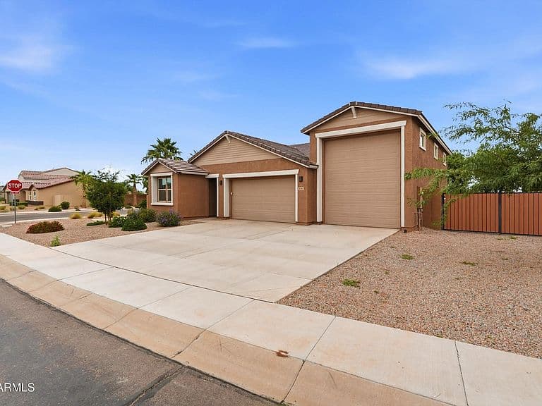 108 S NAPLES Lane photo 2