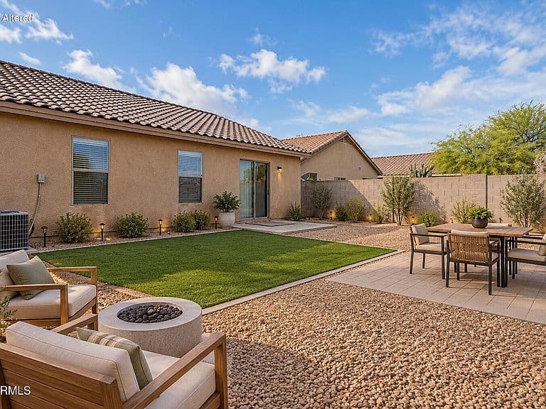 632 W KINGMAN Loop photo 1