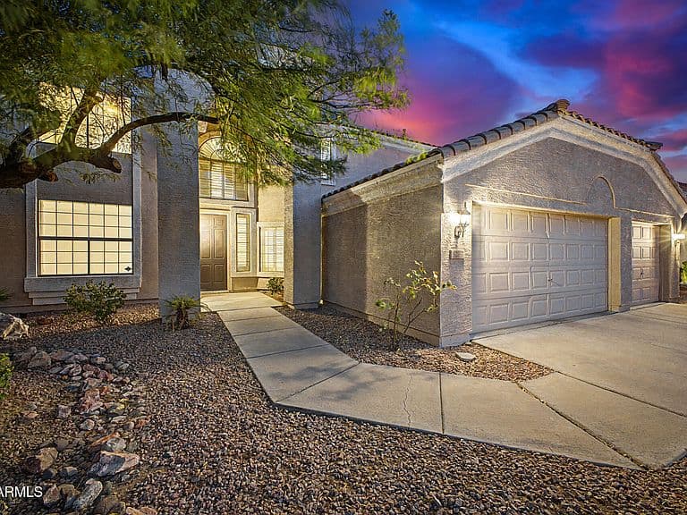 5267 W ANGELA Drive photo 3