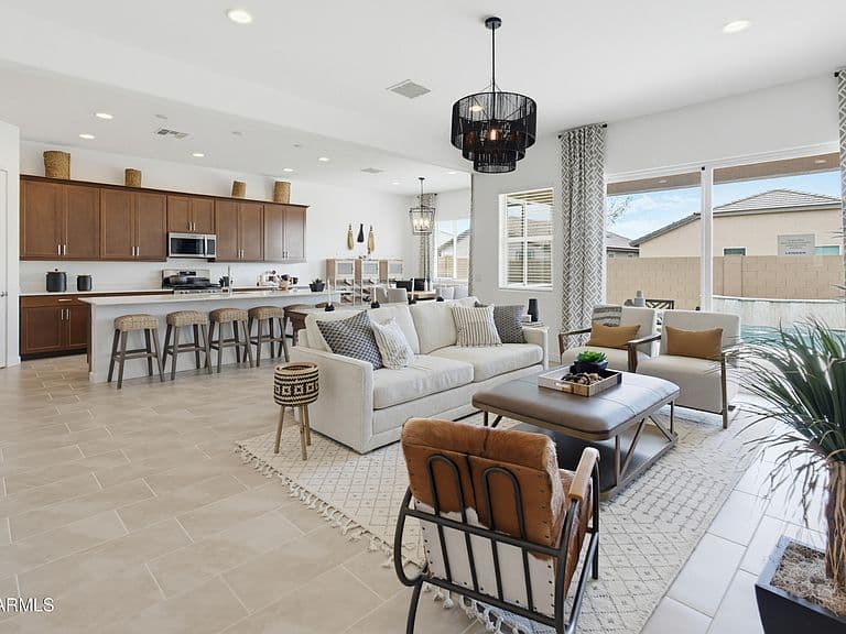 15053 W DESERT HOLLOW Drive photo 4