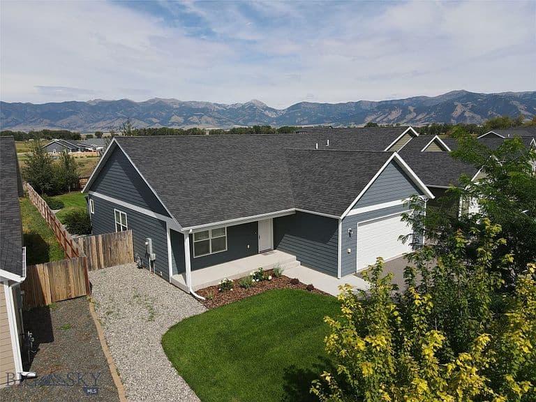 2245 Sturnella Ln photo 1