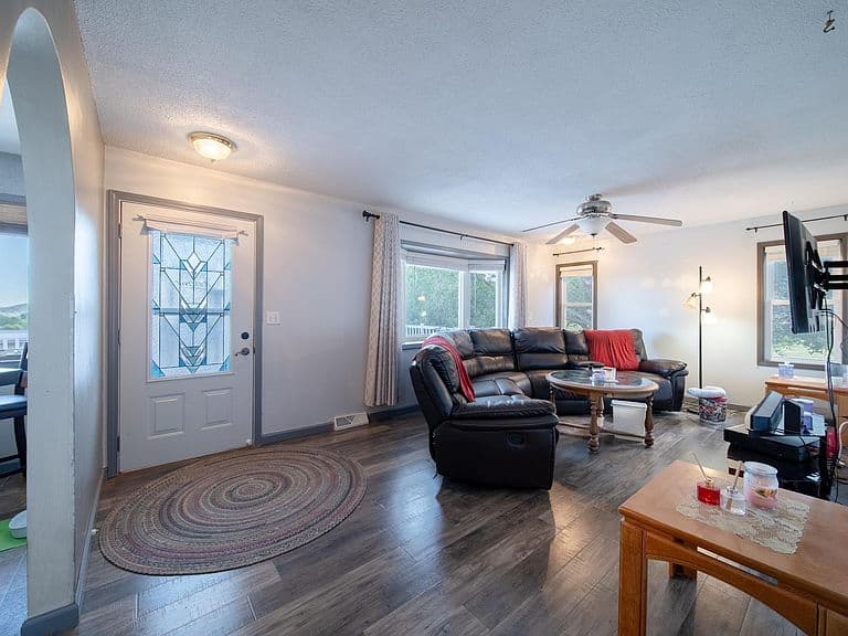 6119 Tower Ct photo 5