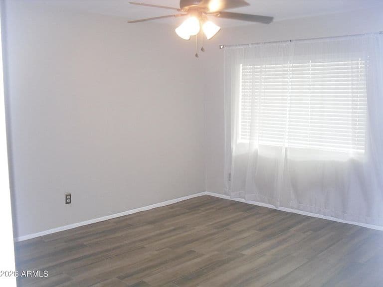226 W CHOLLA Street W photo 3