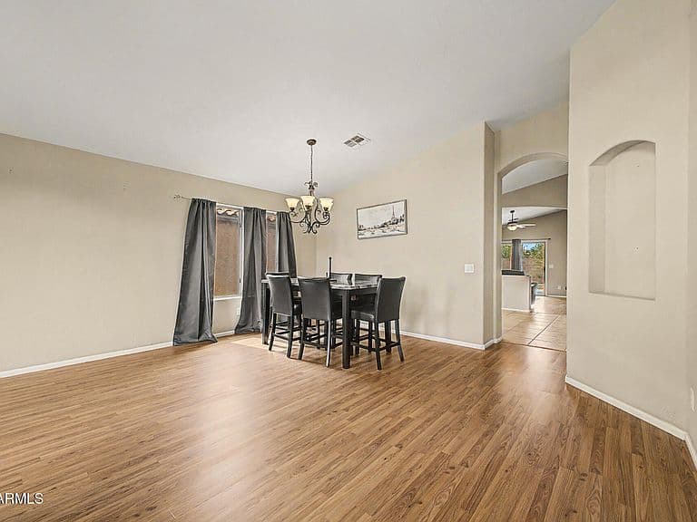 642 W MESQUITE TREE Lane photo 5