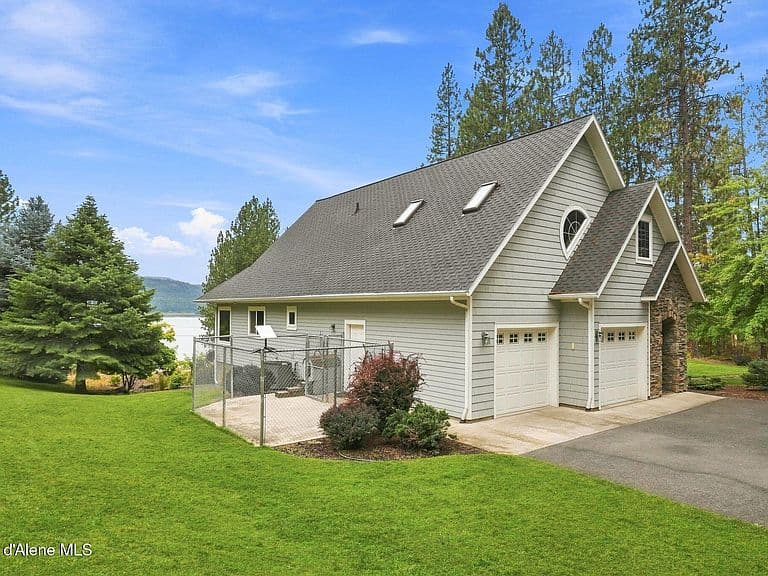 4459 E Ogara Rd photo 2