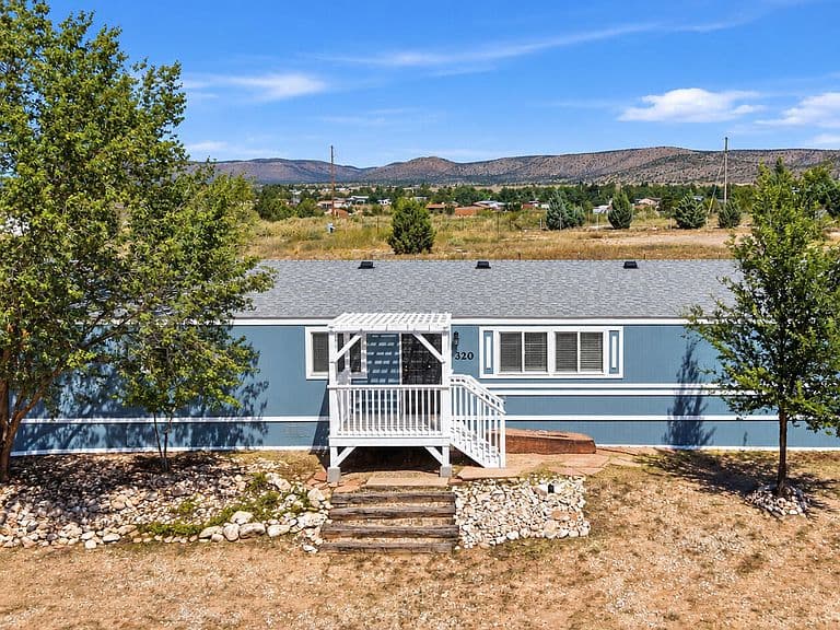 320 E VERDE RANCH Road photo 1
