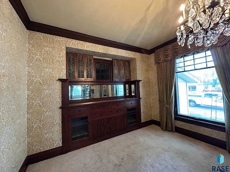 320 S Prairie Ave photo 2