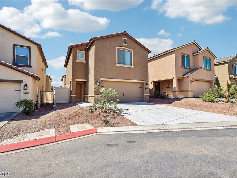 6439 Broadcloth Ct photo 1