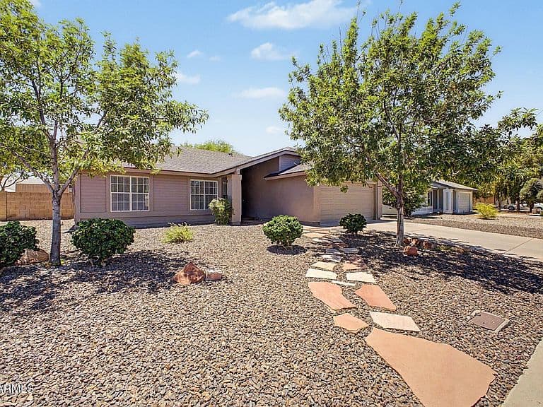 25 W SEQUOIA Drive photo 3