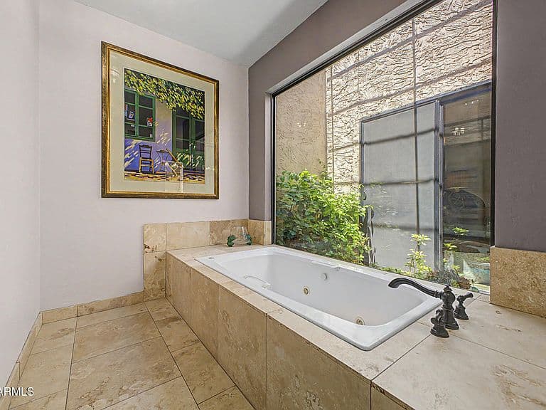 7241 E MAVERICK Road photo 4