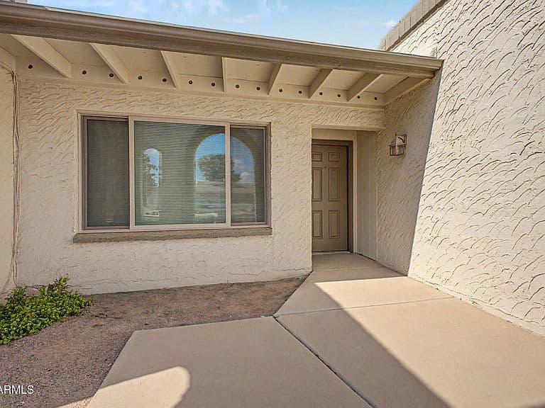 2642 W ONZA Avenue photo 5