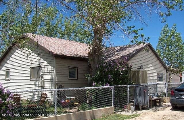 263 S Oak St photo 1