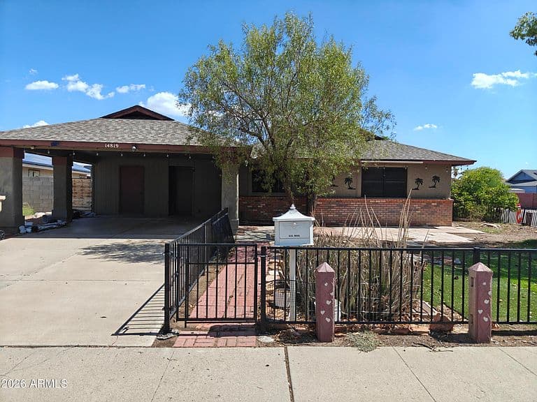 14819 N 63RD Avenue photo 2