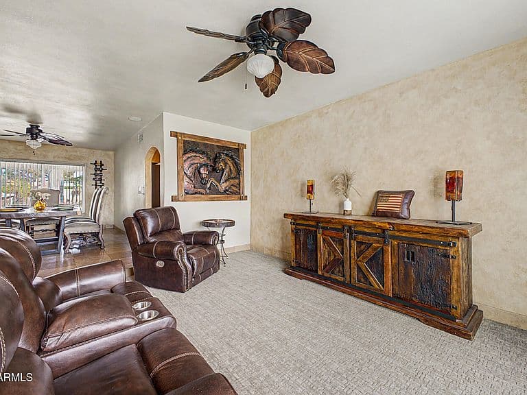 1265 W ELLIS Street photo 3