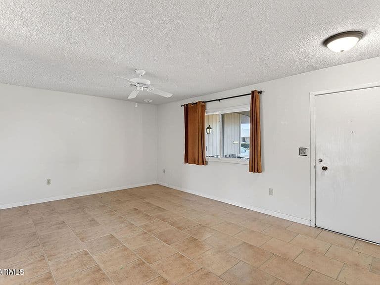 10413 W ROUNDELAY Circle photo 4