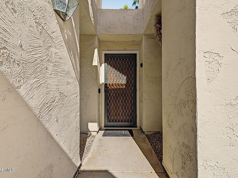 9120 W Taro Lane photo 5