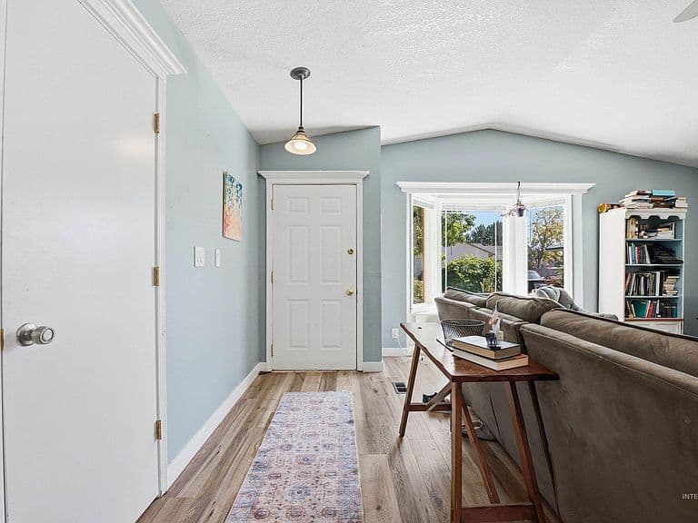 1873 N Tammy Pl photo 5