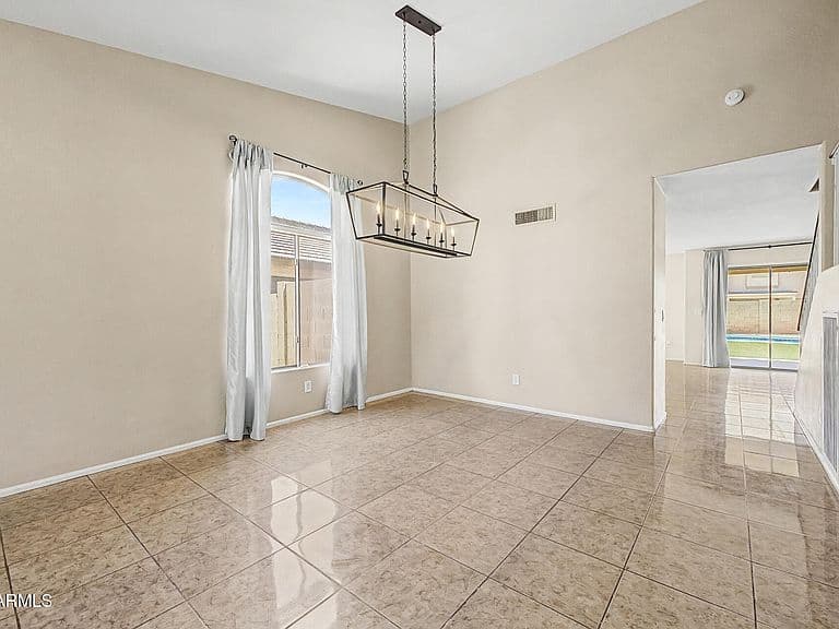 12315 W RANCHO Drive photo 5