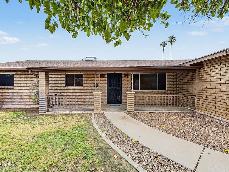 700 N KAREN Drive photo 5