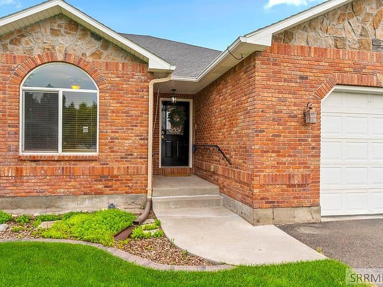 1010 Rimrock Canyon Dr photo 3