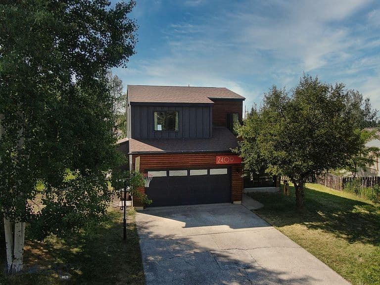 2409 Westridge Dr photo 3