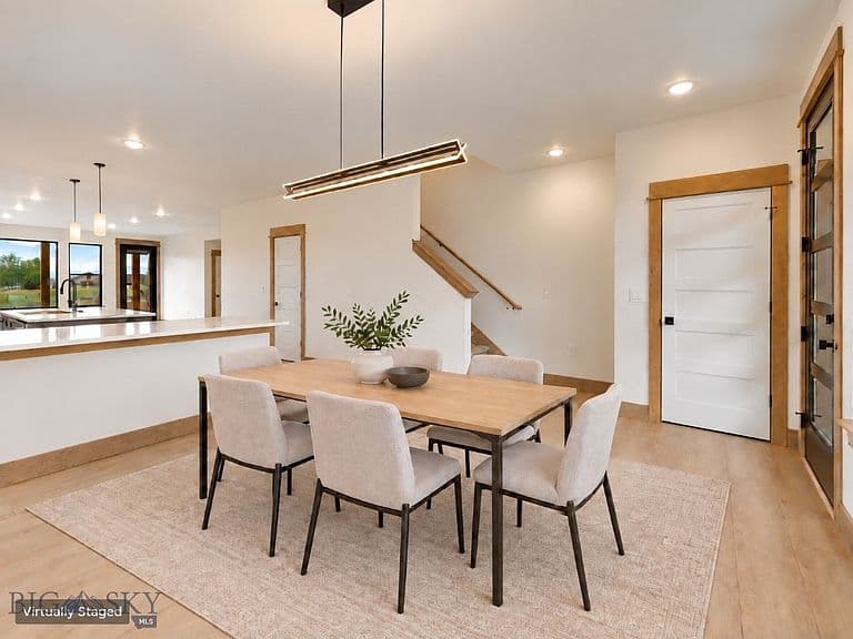 205 Delano Dr photo 4