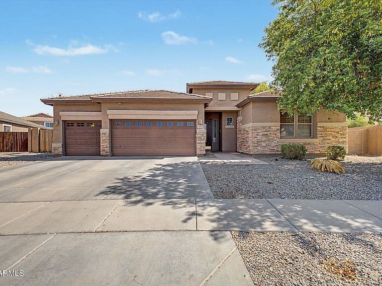 8602 W HELEN Lane photo 1