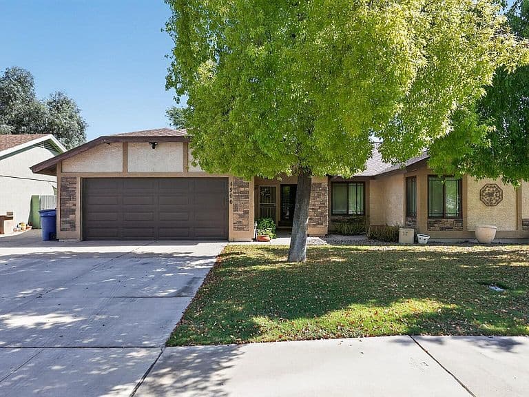 4900 W EARHART Way photo 1