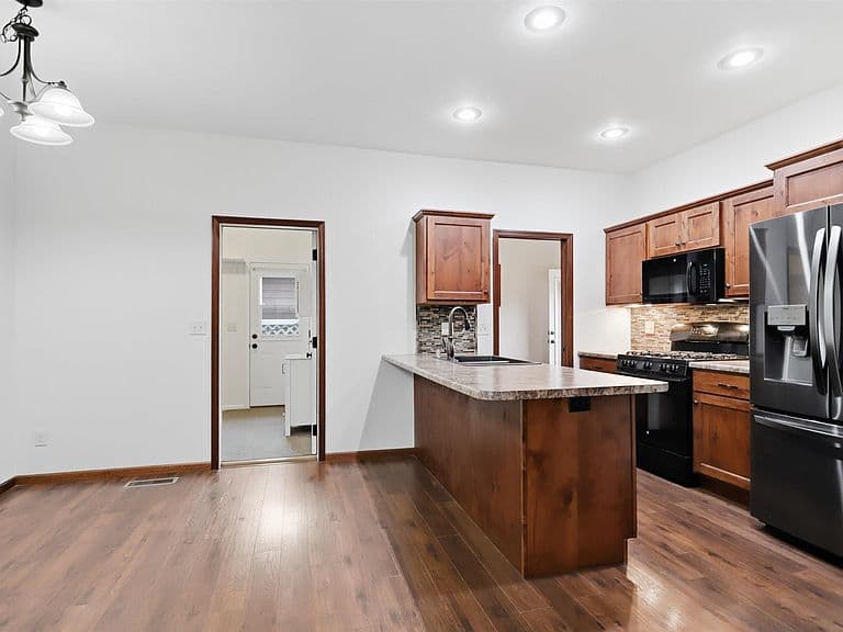 3200 S Sandlot Ave photo 5
