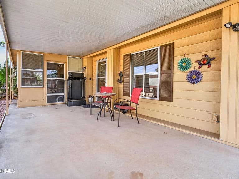 9417 E OLIVE Lane photo 4