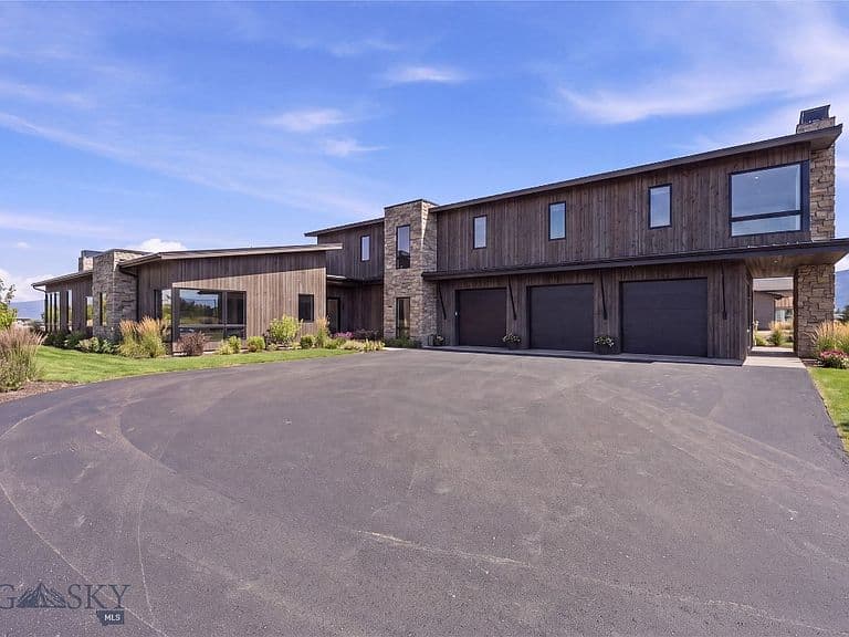 6571 Nash Rd photo 1