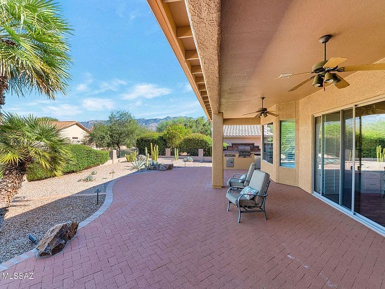 62370 E Redwood Dr photo 4