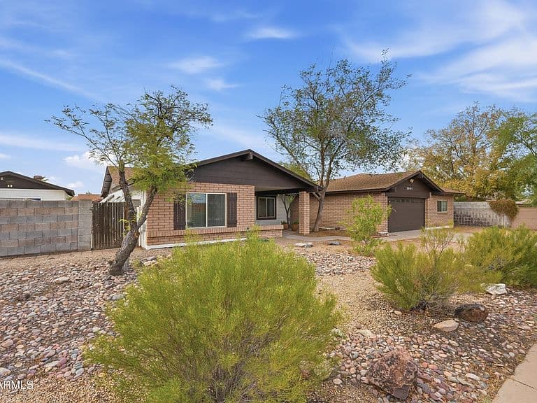 2901 W KATHLEEN Road photo 3