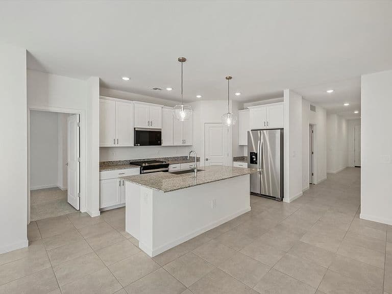 24333 W Long Ave photo 1