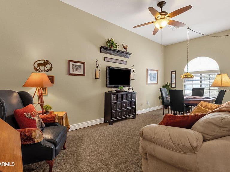 3428 W MORGAN Lane photo 5