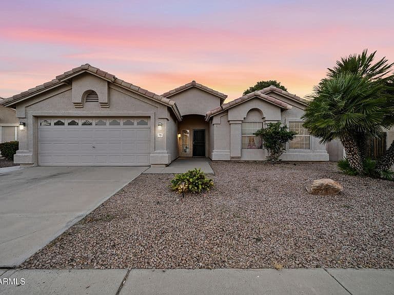 780 S PINEVIEW Drive photo 2