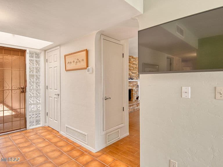 2720 W San Juan Ter photo 5