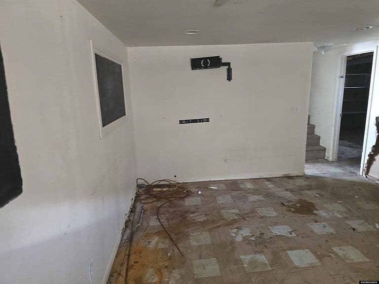 410 Upper Sunset Dr photo 4