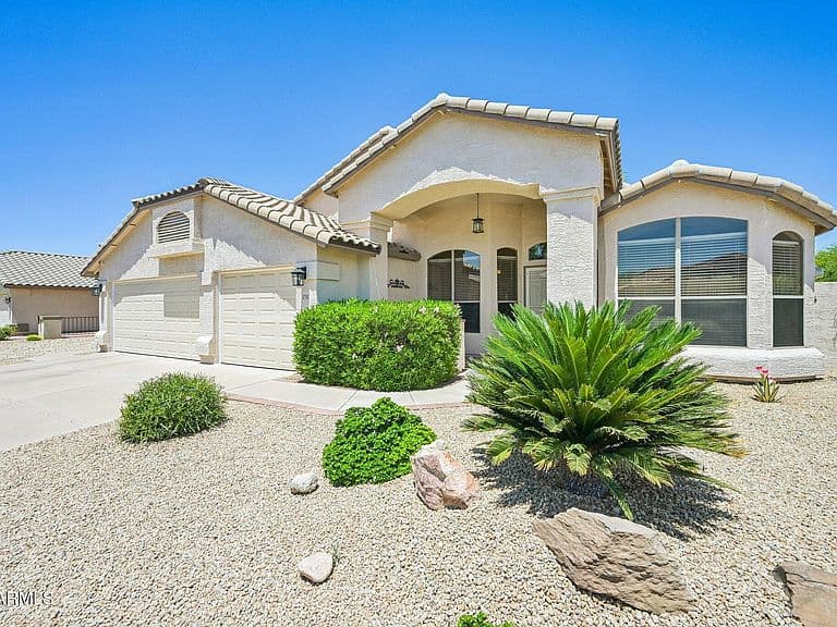 12740 W CAMBRIDGE Avenue photo 5
