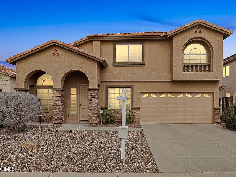 2212 W Blaylock Dr photo 1