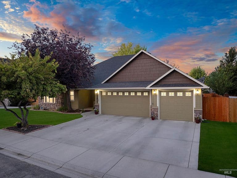 12521 W Mardia St photo 2