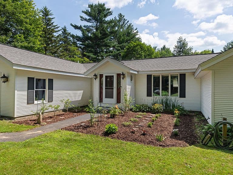 56 Barry Highlands Road photo 2