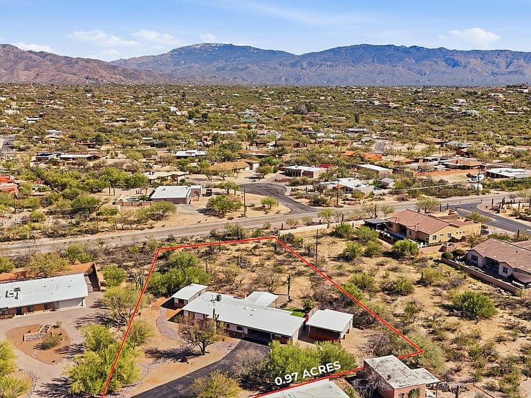 4432 N Summer Pl photo 3