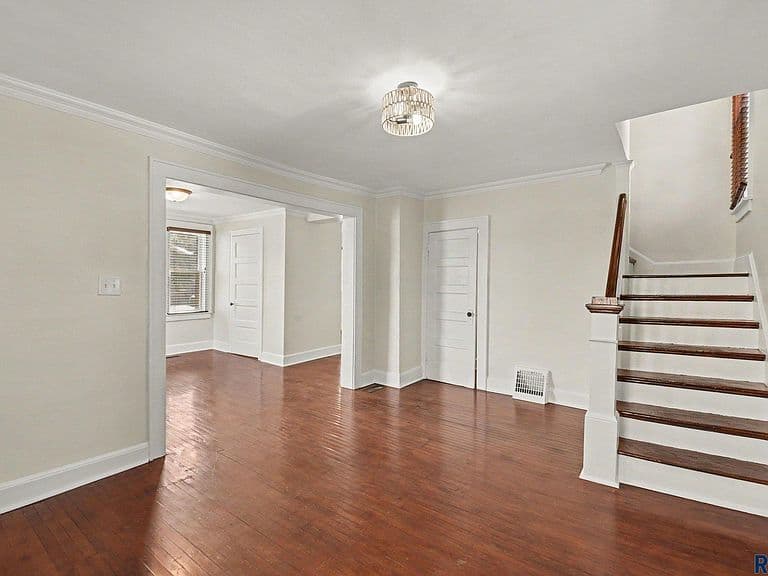 1521 S Spring Ave photo 4