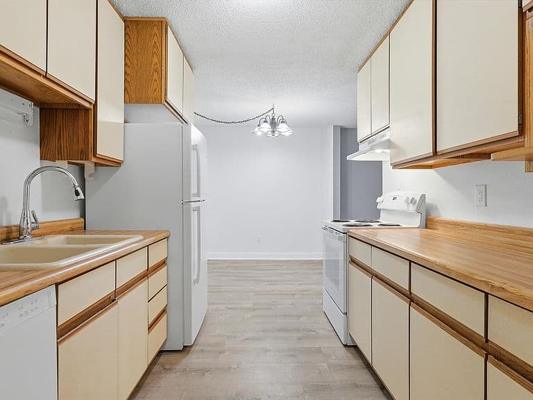 4400 S Poplar St Unit 107D photo 2