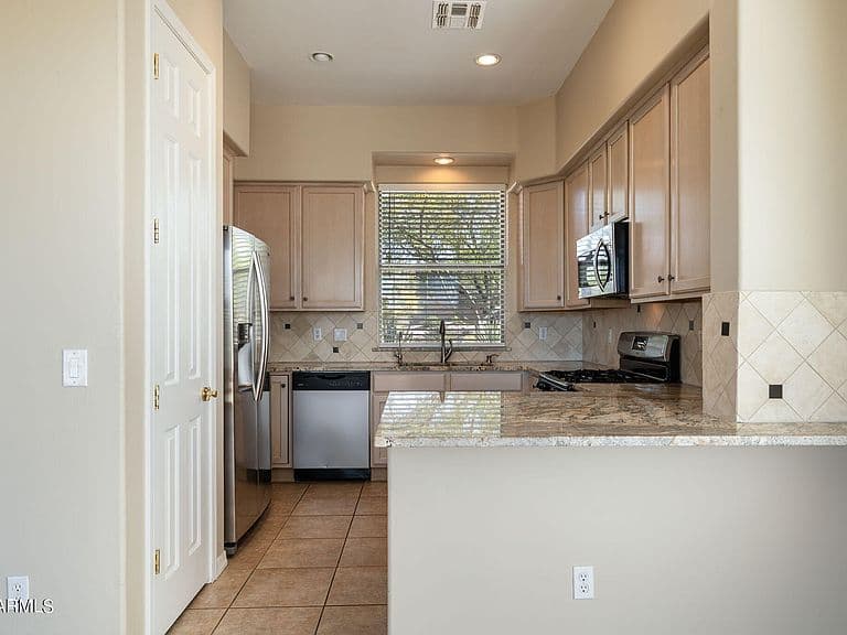 7431 E Sunset Sky Circle photo 5